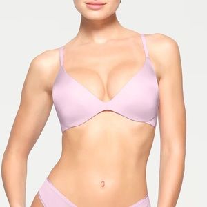 SKIMS WIRELESS FORM SUPER PUSH-UP BRA